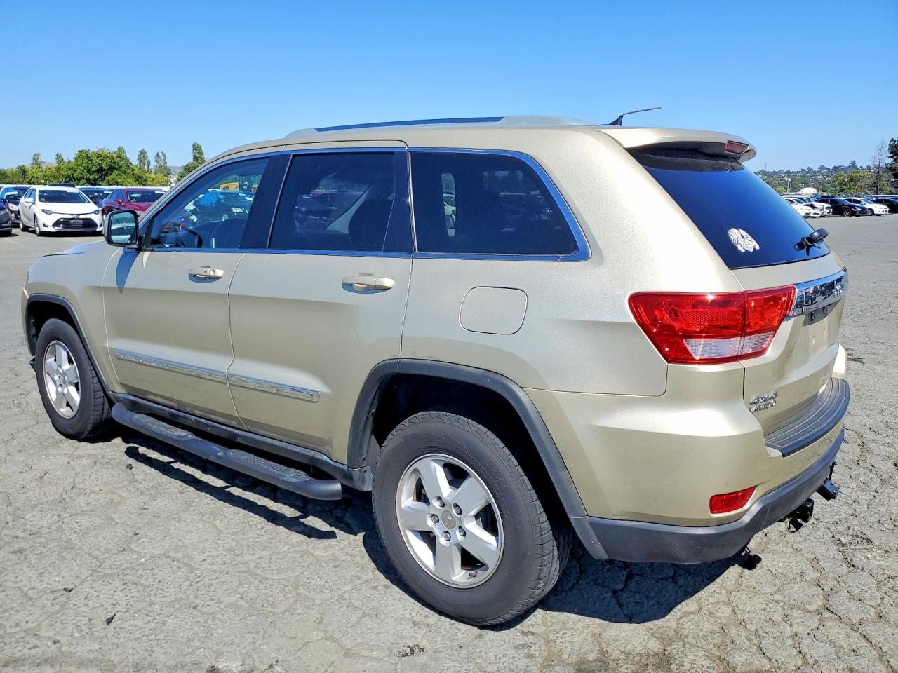 2012 JEEP GRAND CHEROKEE LAREDO photo 2