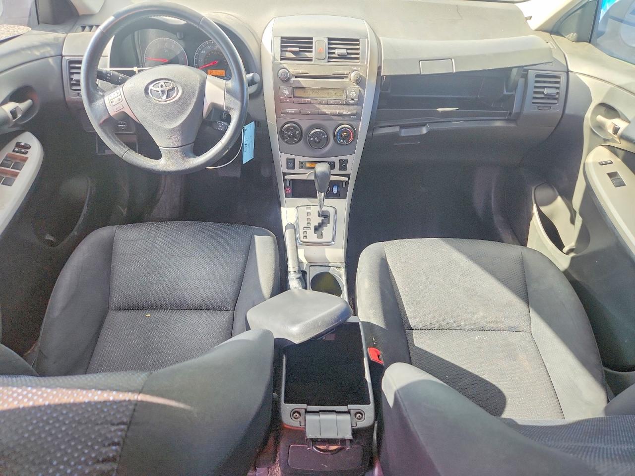 2010 TOYOTA COROLLA S photo 15
