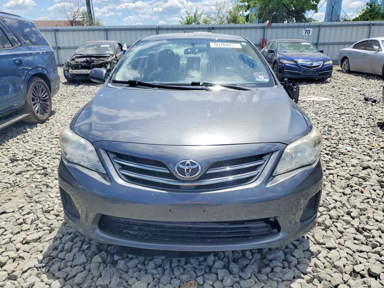2012 TOYOTA COROLLA LE photo 9