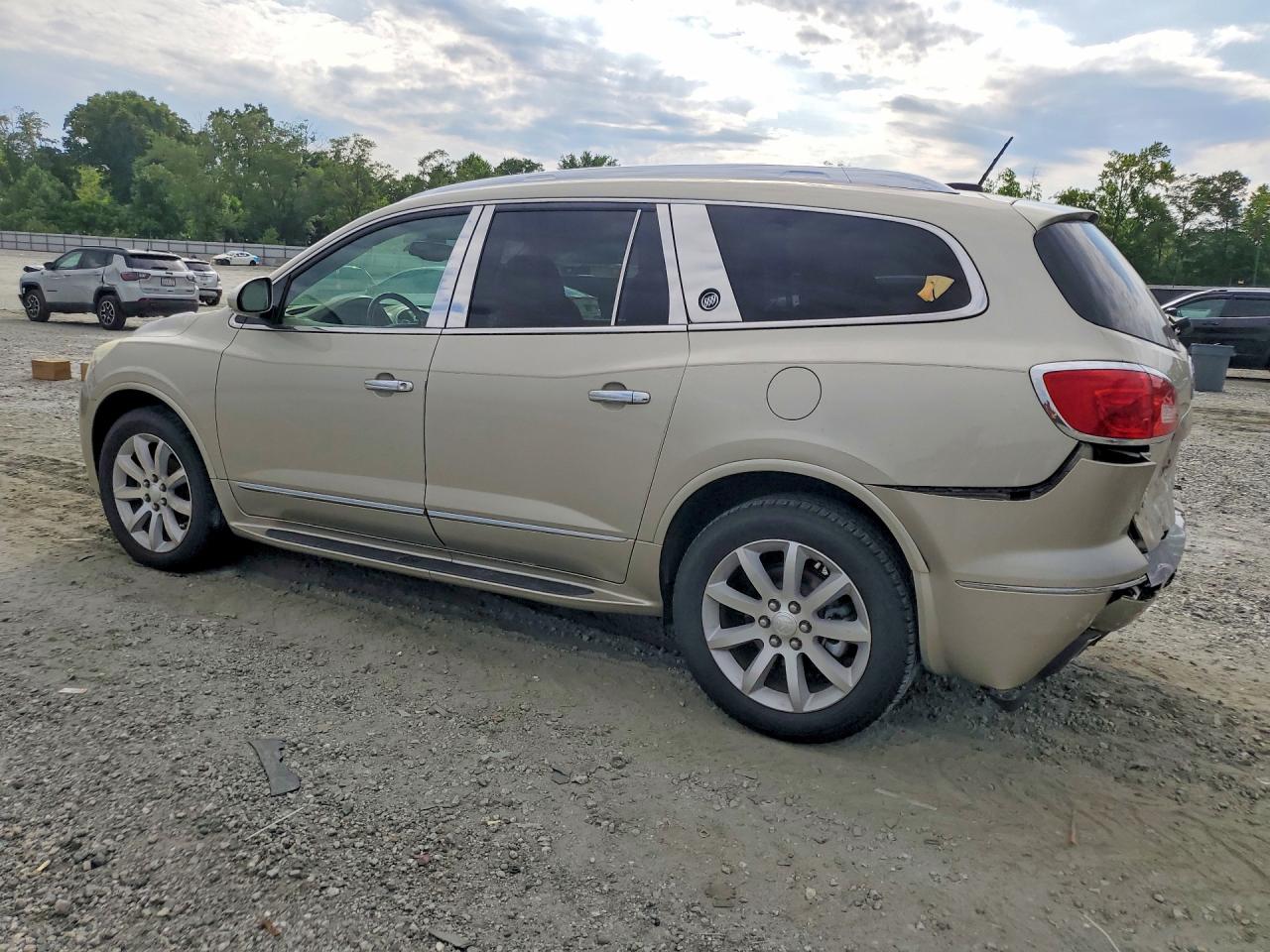 2016 BUICK ENCLAVE photo 2