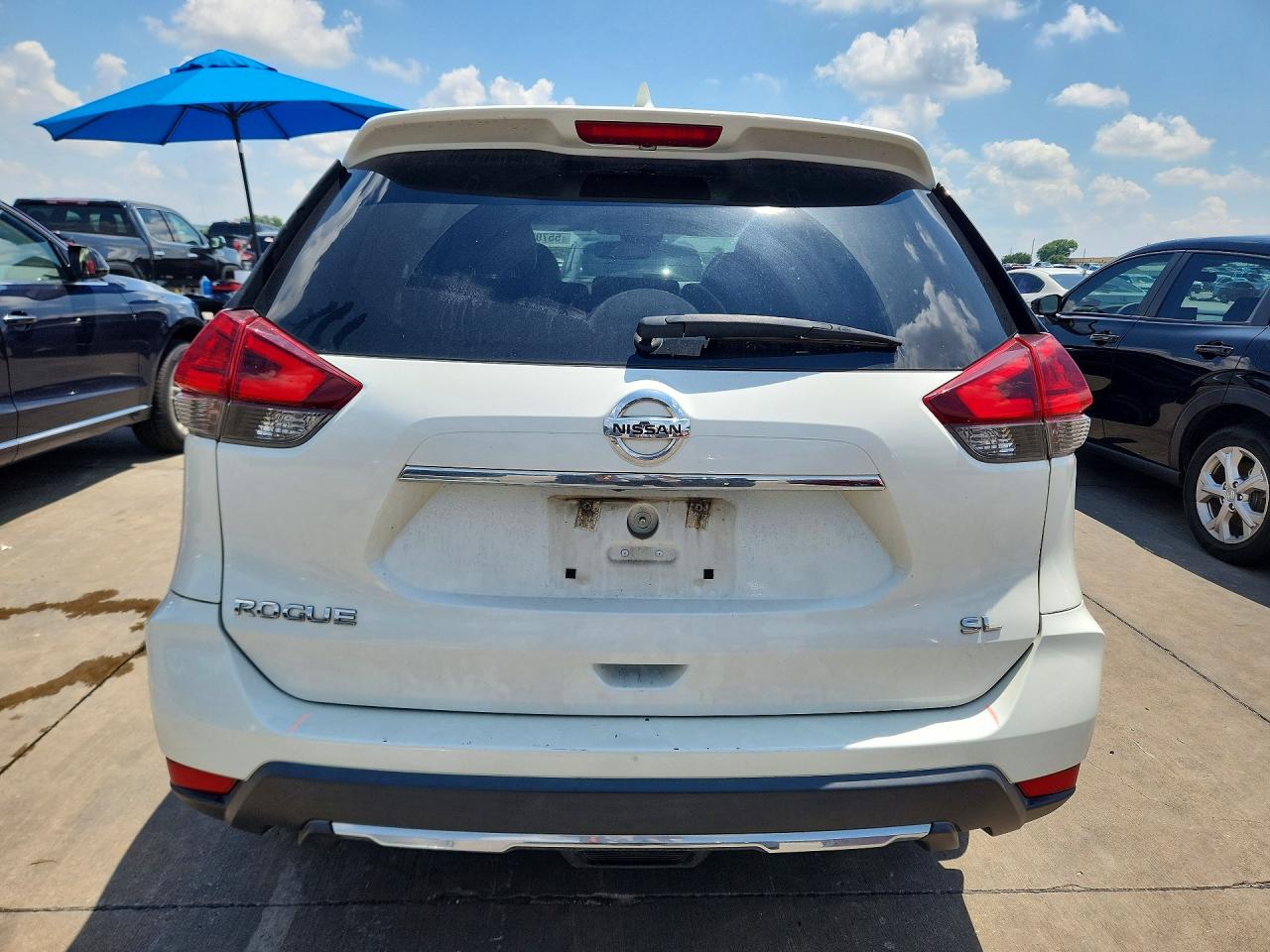 2017 NISSAN ROGUE SL photo 16