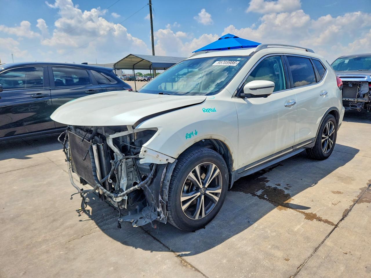 2017 NISSAN ROGUE
