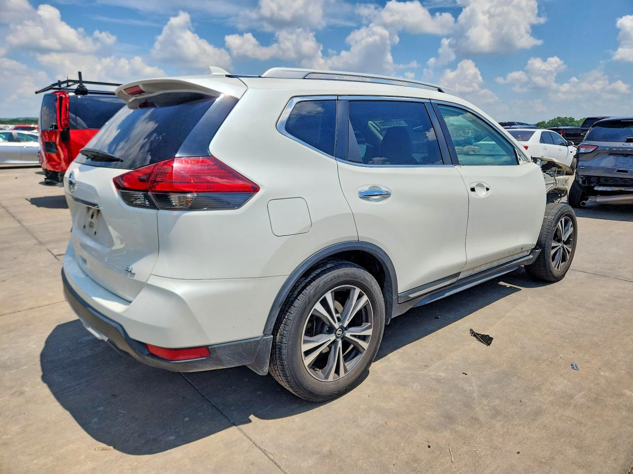 2017 NISSAN ROGUE SL photo 7