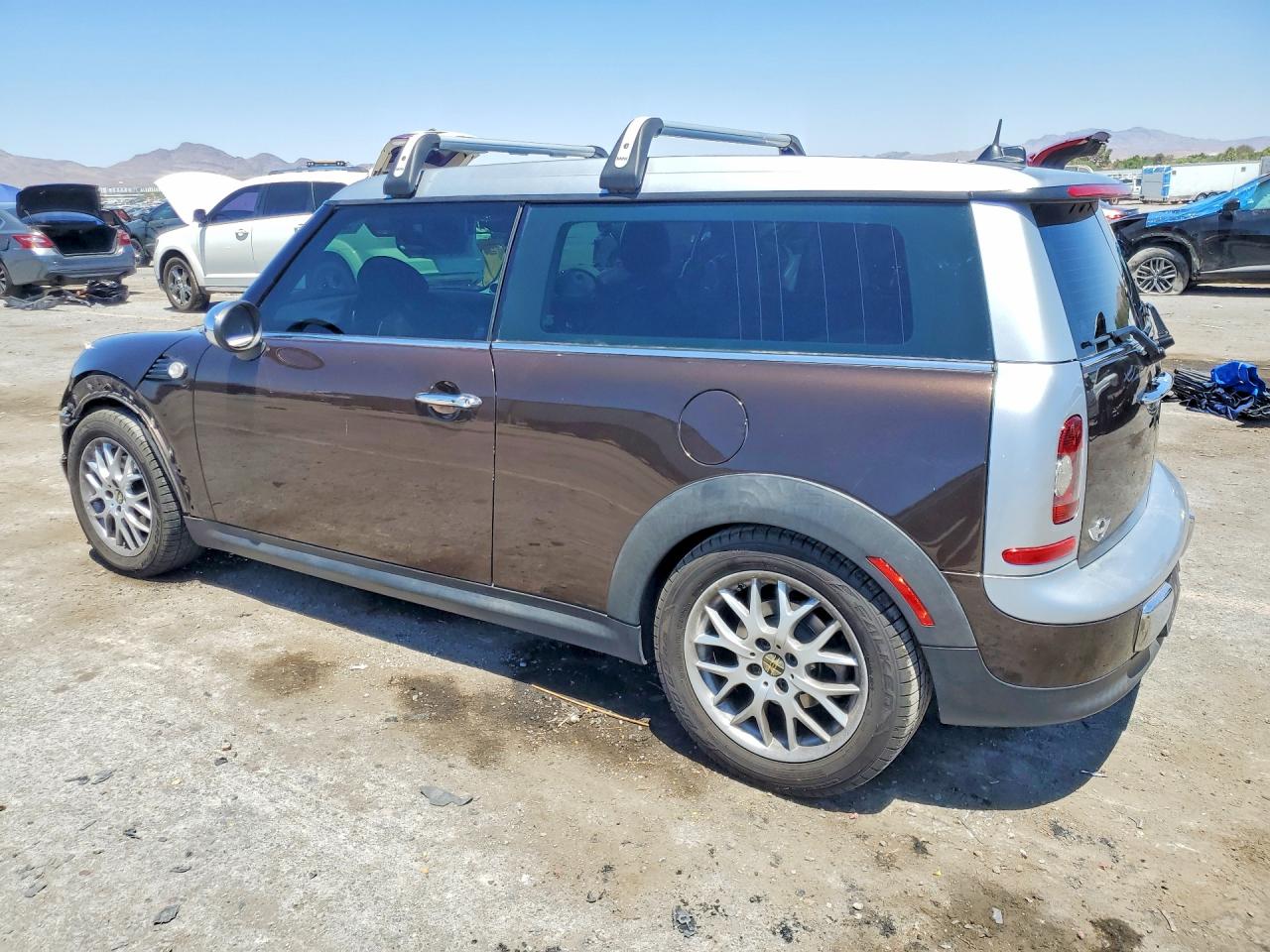 2008 MINI COOPER CLUBMAN photo 2