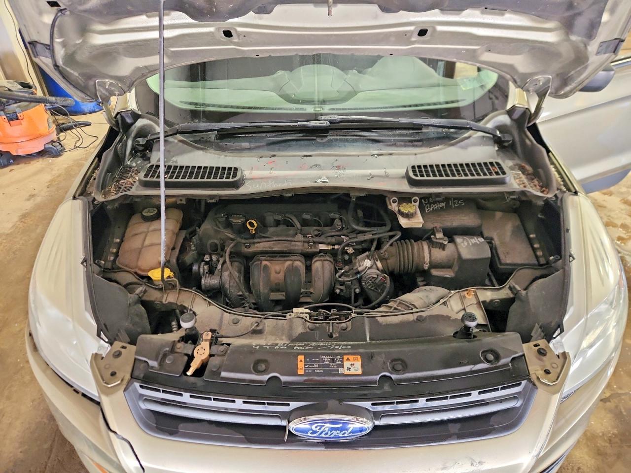 2013 FORD ESCAPE S photo 23
