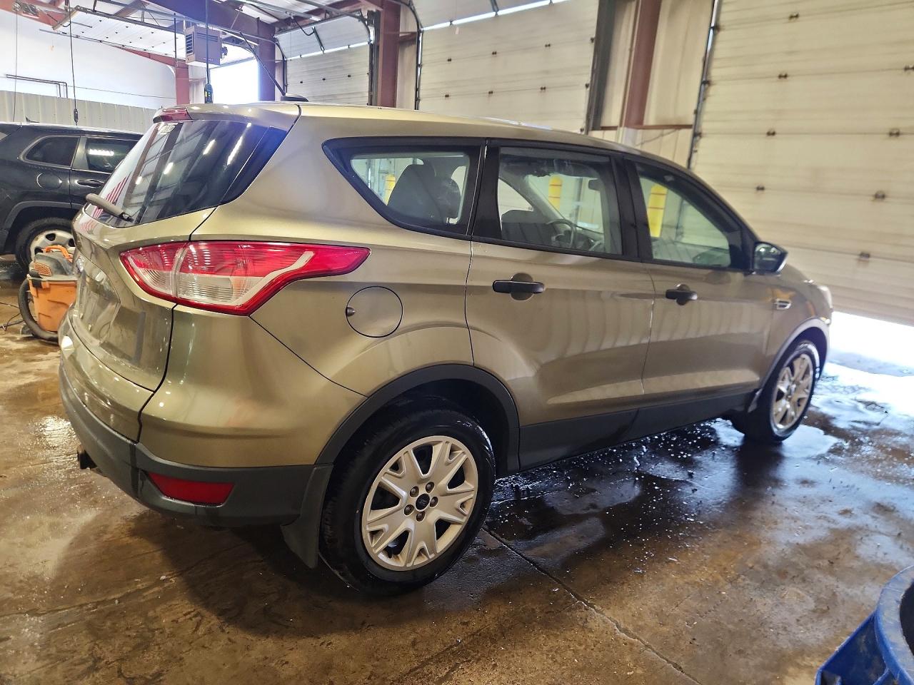 2013 FORD ESCAPE S photo 5
