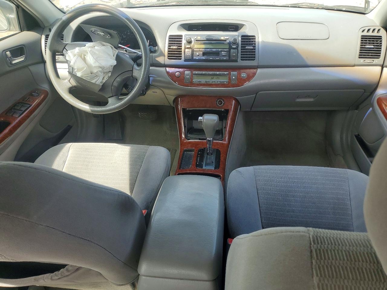2006 TOYOTA CAMRY XLE photo 15