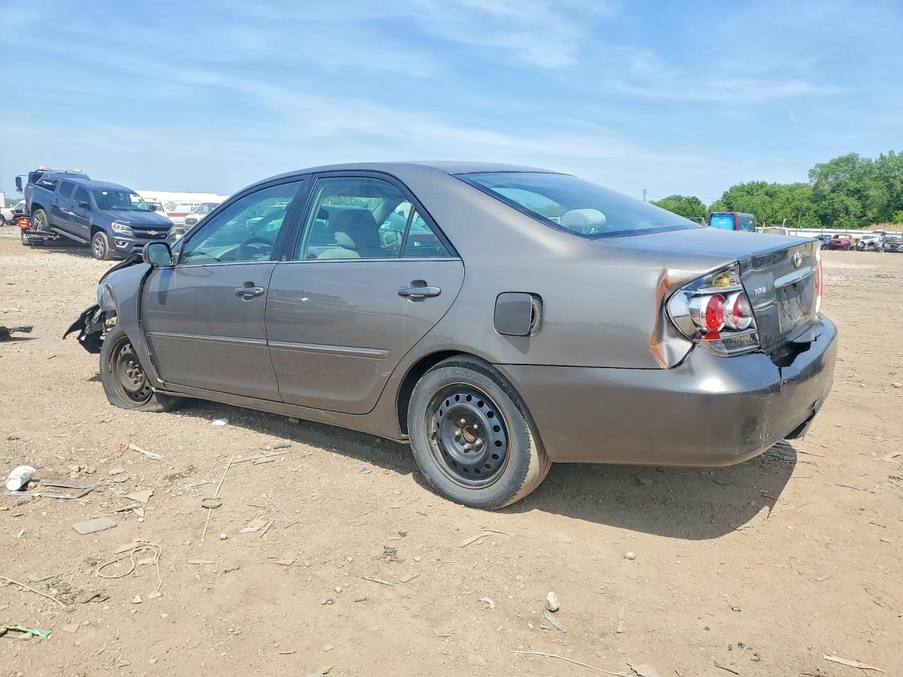 2006 TOYOTA CAMRY XLE photo 3