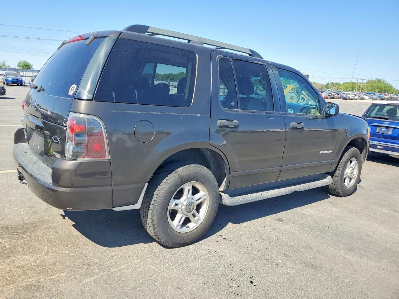 2005 FORD EXPLORER XLT photo 7
