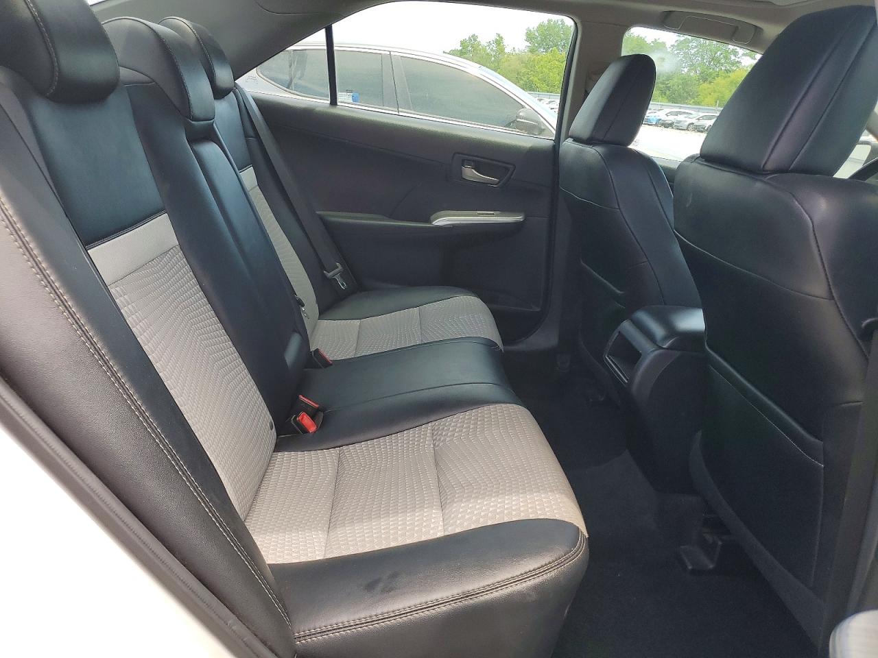2012 TOYOTA CAMRY SE photo 28