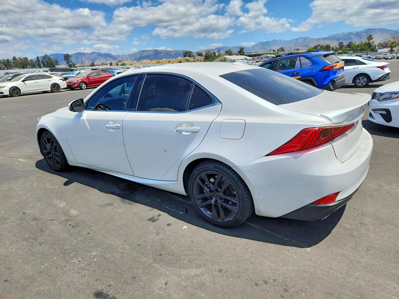 2020 LEXUS IS 300 photo 3