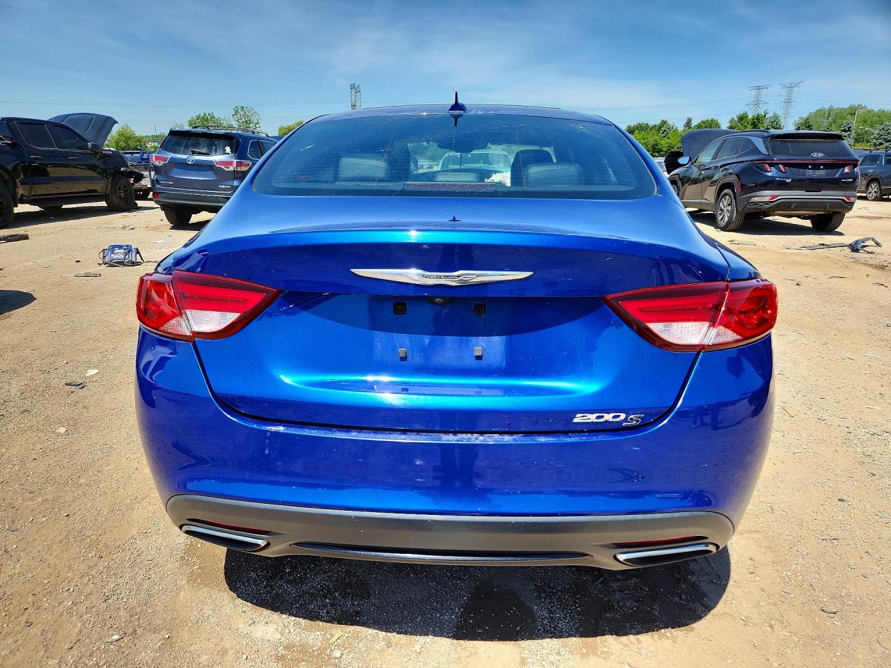2016 CHRYSLER 200 S photo 11