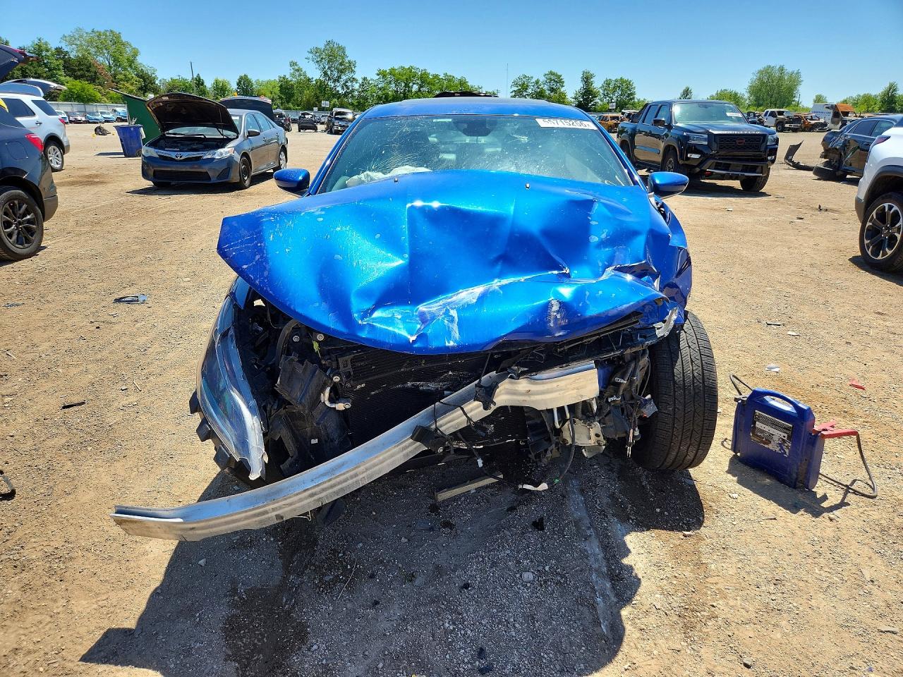 2016 CHRYSLER 200 S photo 9