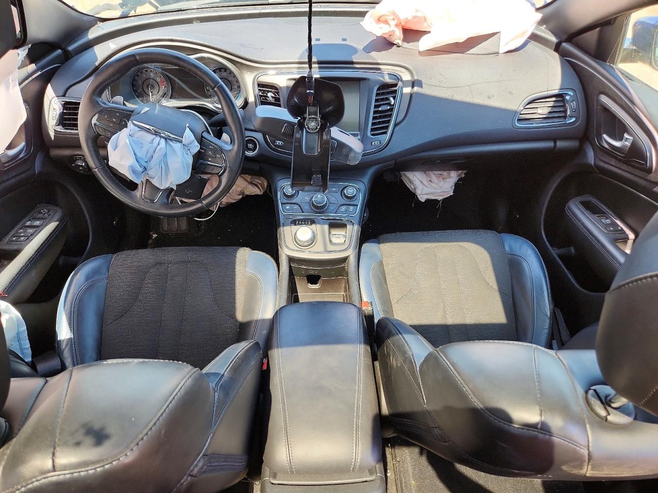 2016 CHRYSLER 200 S photo 15