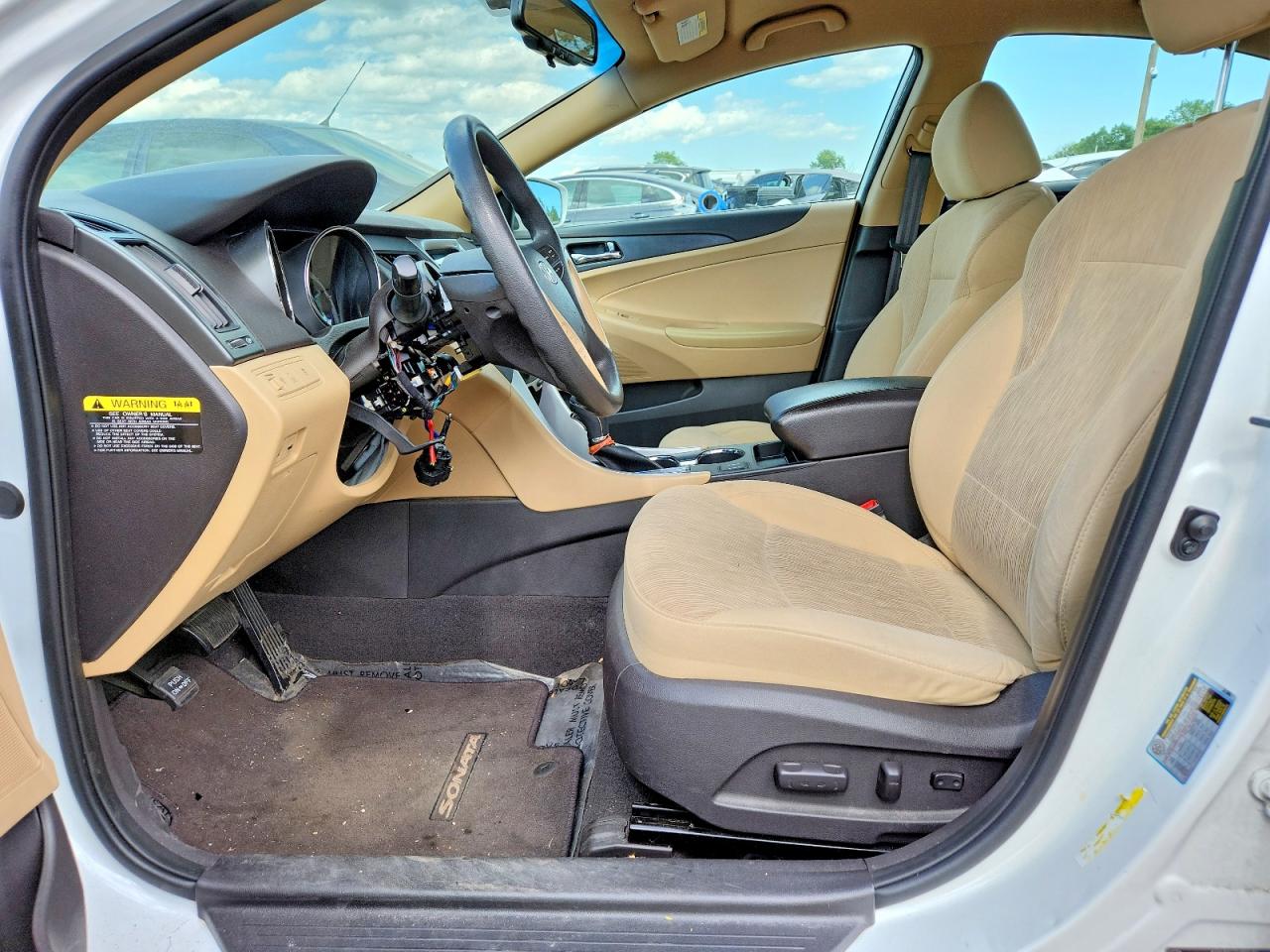 2014 HYUNDAI SONATA GLS photo 19