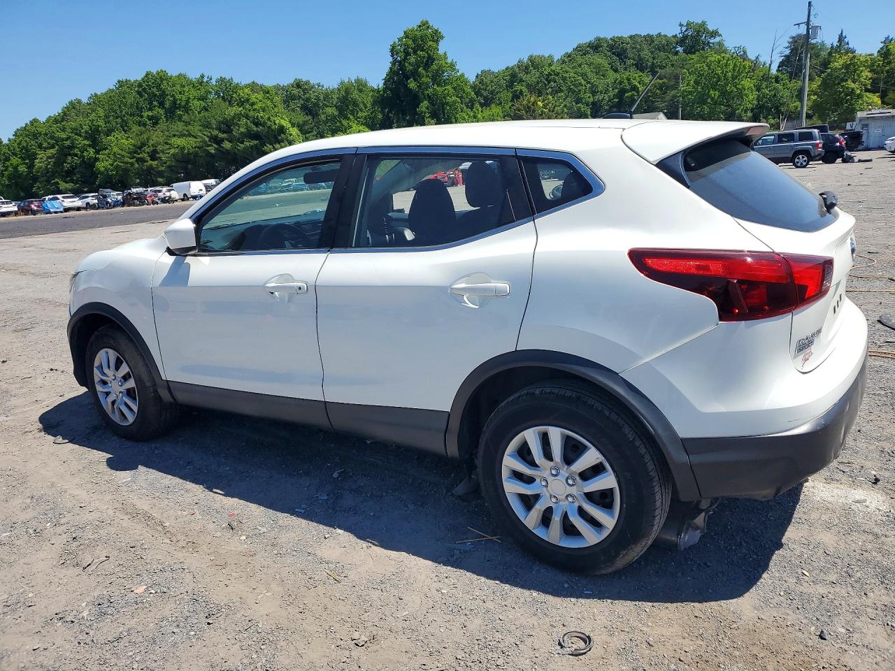 2019 NISSAN ROGUE SPORT S photo 3