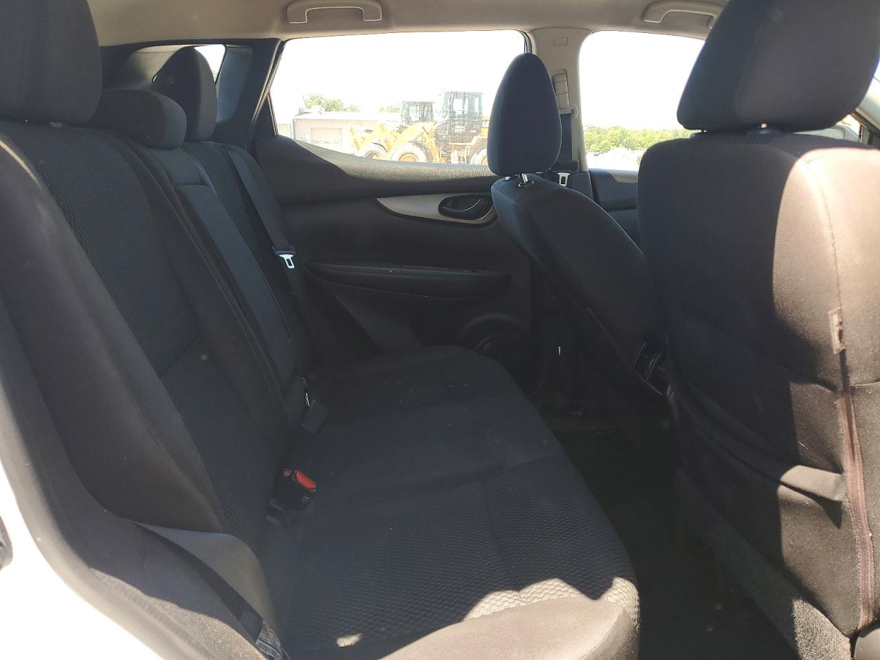 2019 NISSAN ROGUE SPORT S photo 21