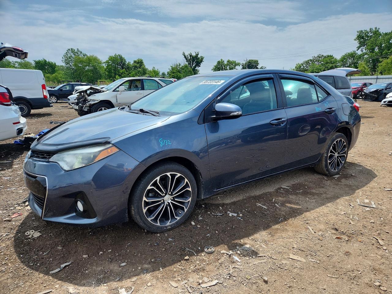 2016 TOYOTA COROLLA
