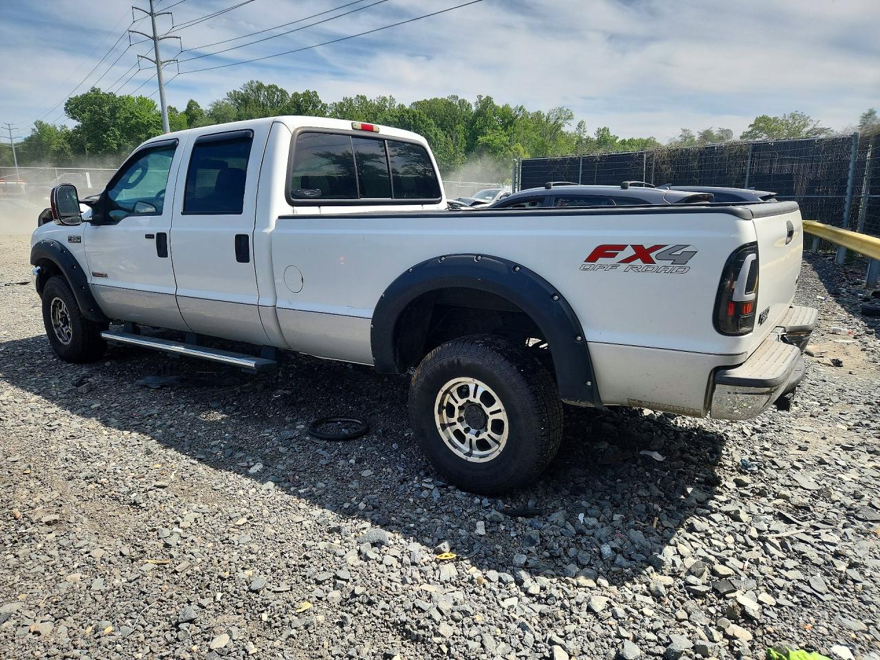 2004 FORD F350 SRW SUPER DUTY photo 3