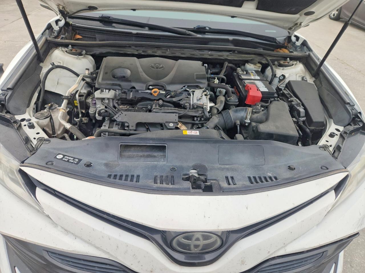 2019 TOYOTA CAMRY LE photo 11