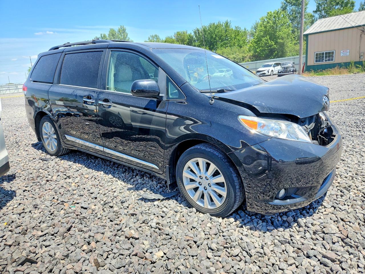 2014 TOYOTA SIENNA XLE 7-PASSENGER photo 7
