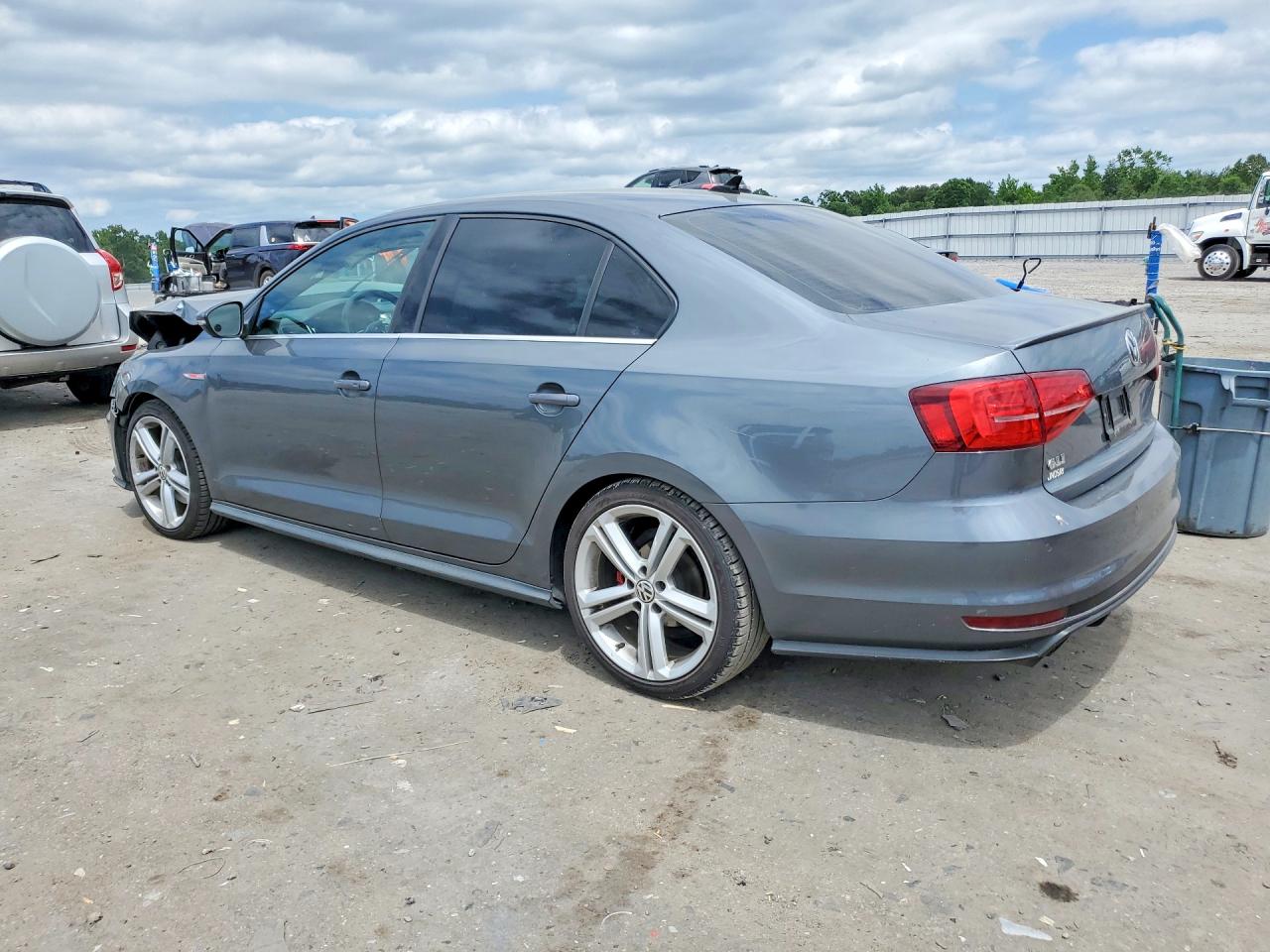 2016 VOLKSWAGEN JETTA GLI photo 4