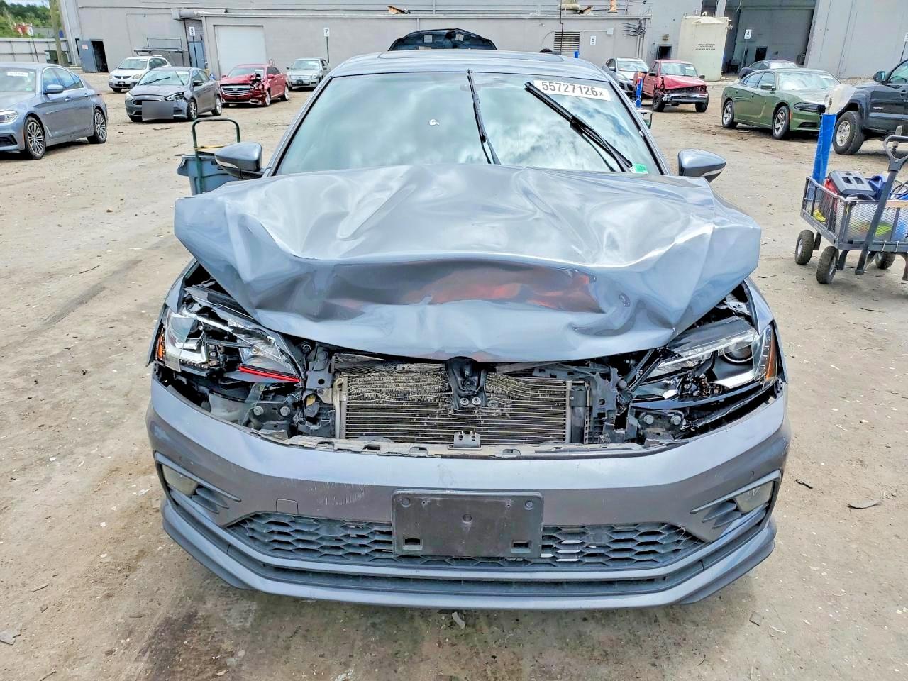2016 VOLKSWAGEN JETTA GLI photo 13