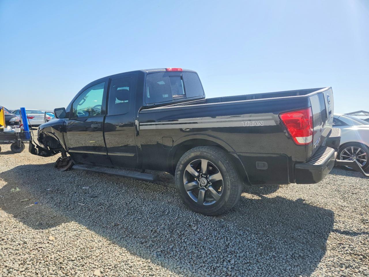 2012 NISSAN TITAN S photo 4