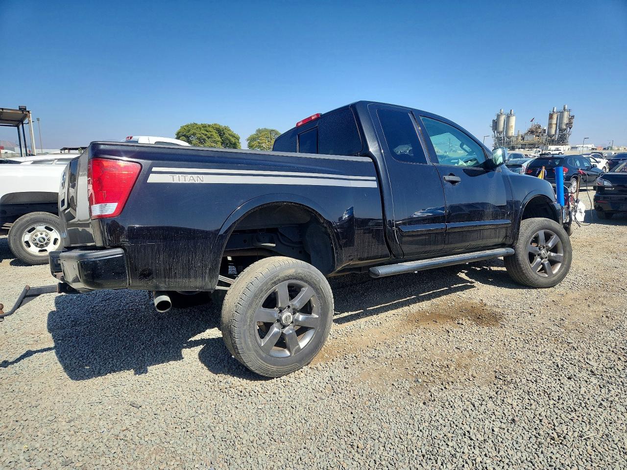 2012 NISSAN TITAN S photo 7