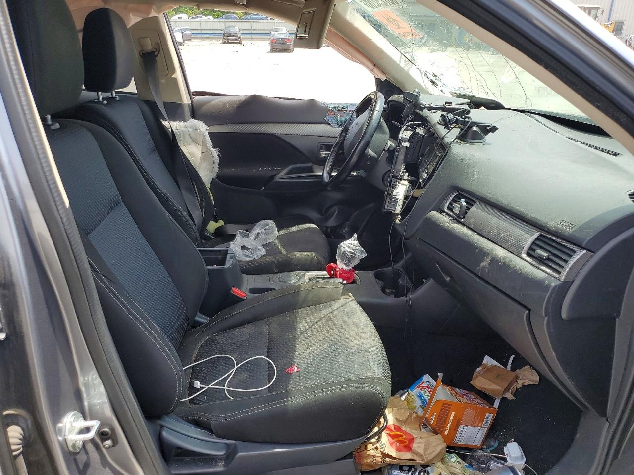 2016 MITSUBISHI OUTLANDER ES photo 19