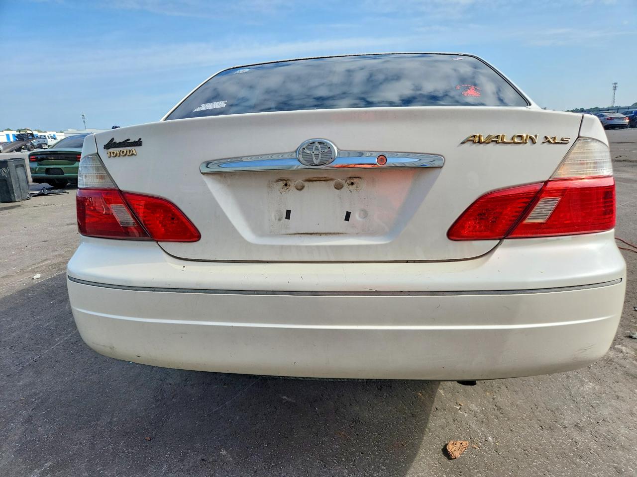 2004 TOYOTA AVALON XLS photo 11