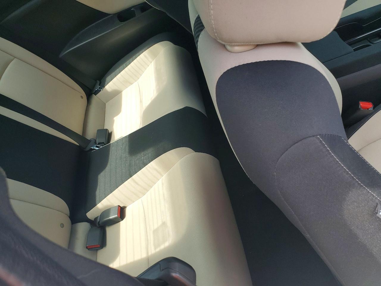 2017 HONDA CIVIC LX photo 19