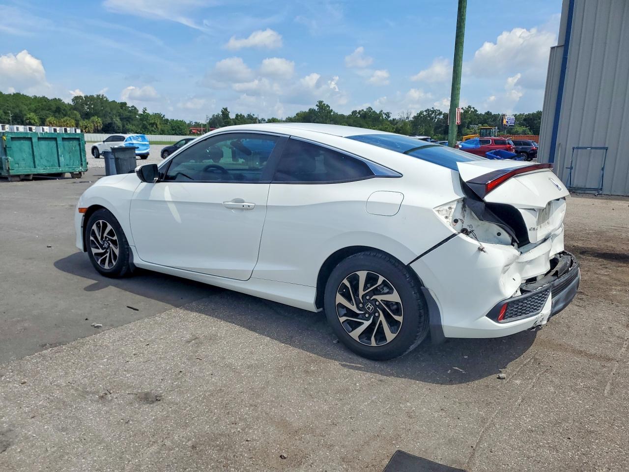 2017 HONDA CIVIC LX photo 3