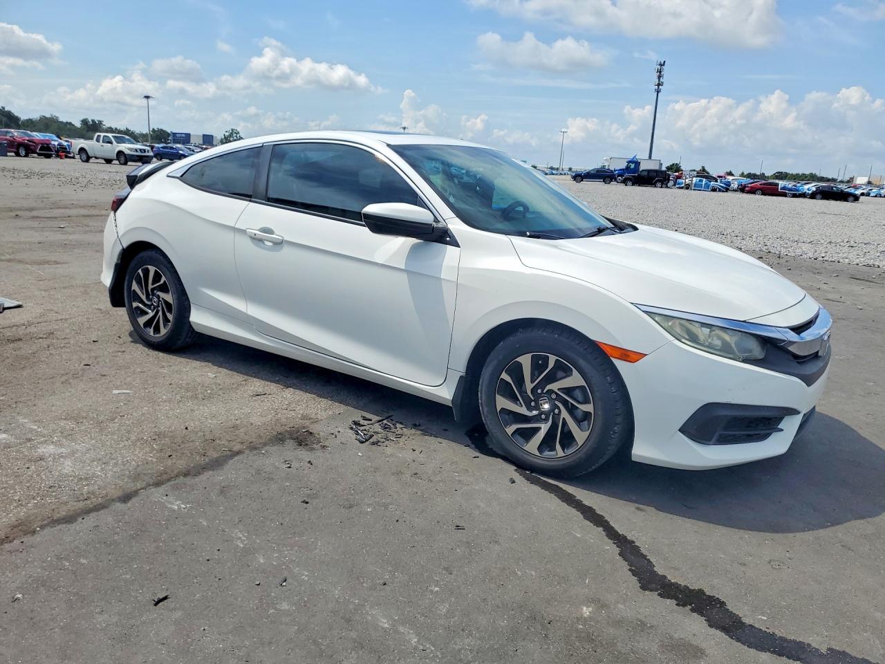 2017 HONDA CIVIC LX photo 7
