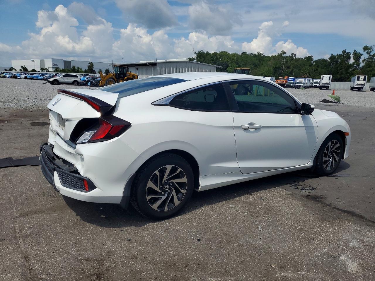 2017 HONDA CIVIC LX photo 5