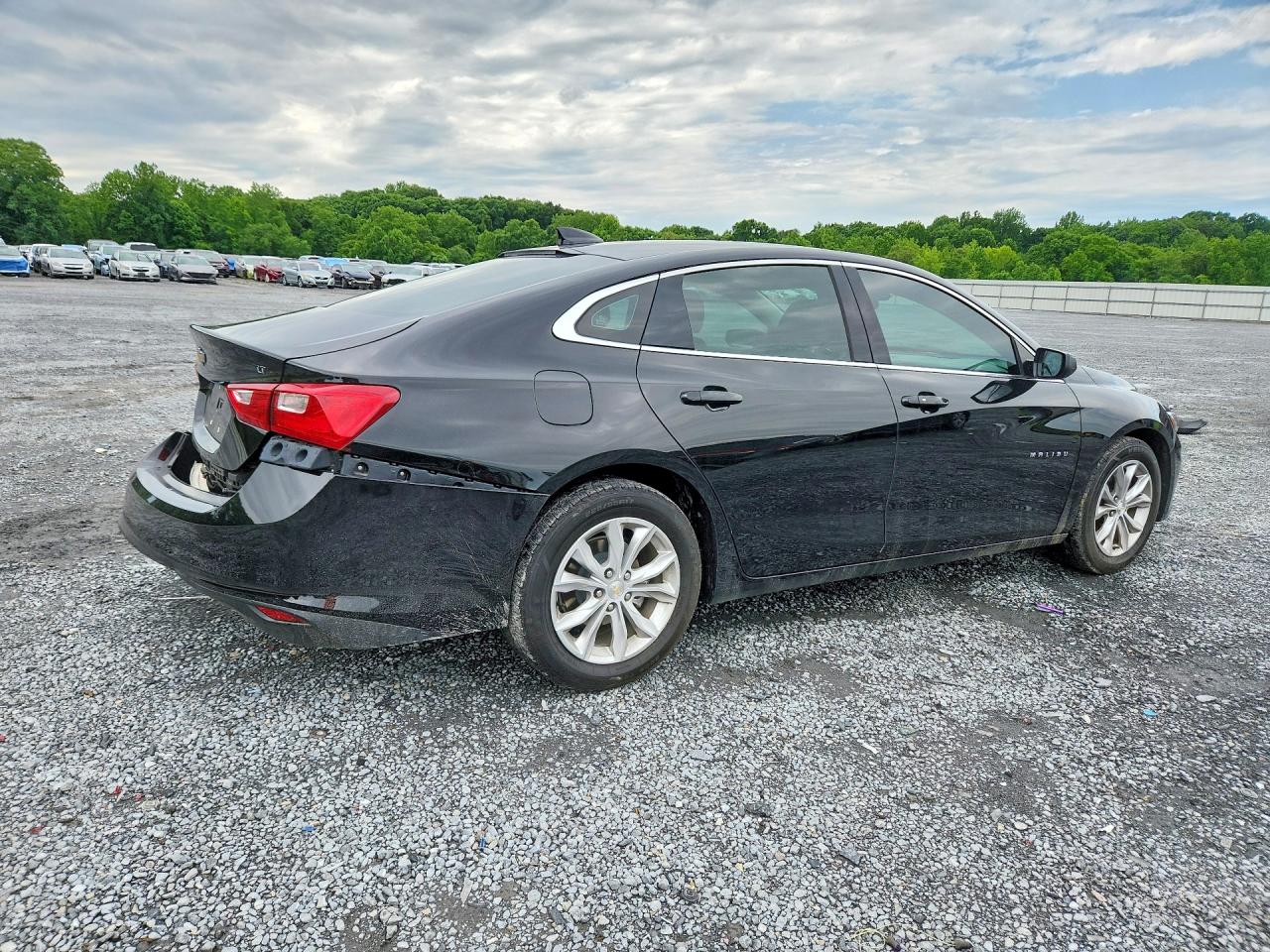 2023 CHEVROLET MALIBU LT photo 5
