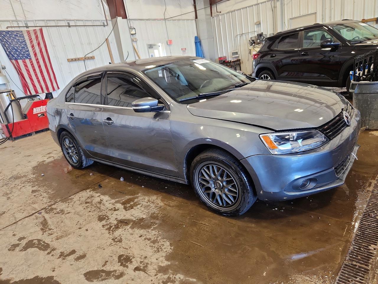 2014 VOLKSWAGEN JETTA TDI photo 7