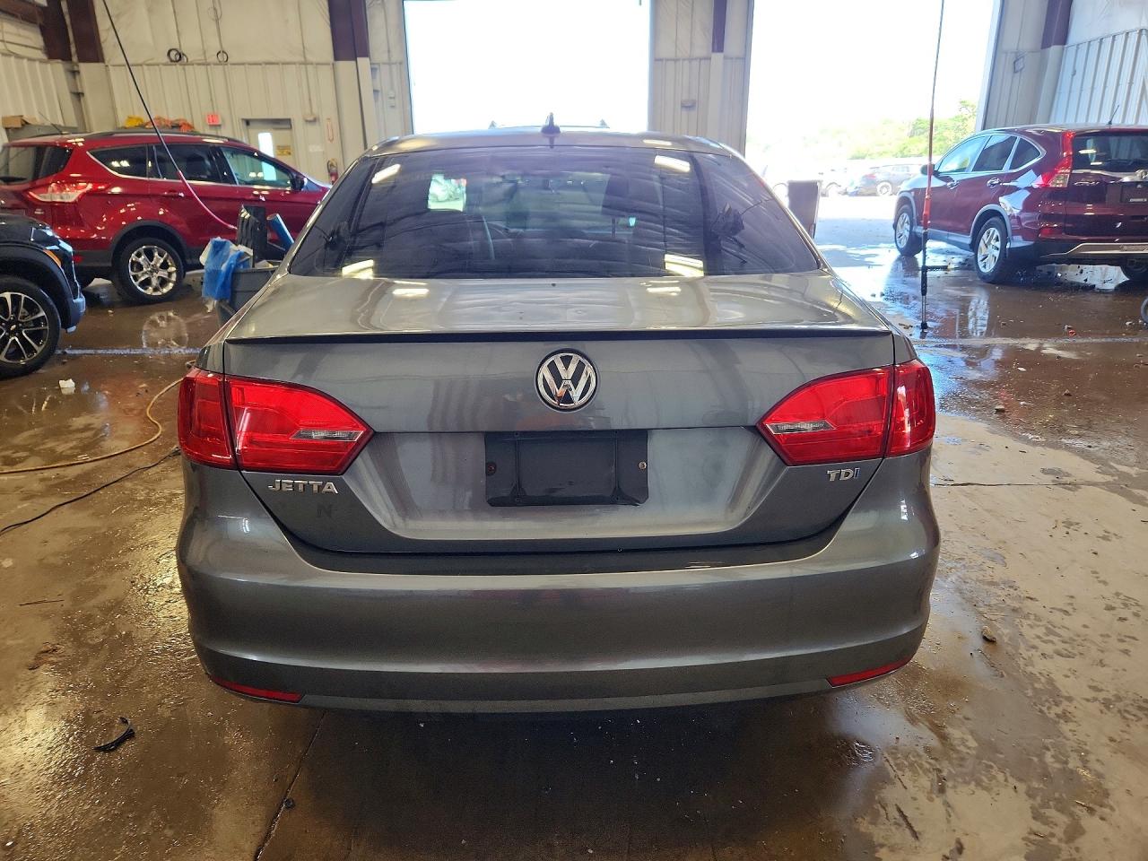 2014 VOLKSWAGEN JETTA TDI photo 11