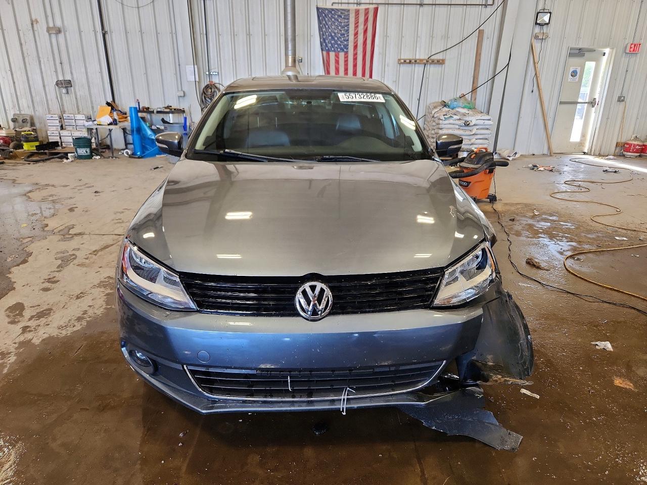 2014 VOLKSWAGEN JETTA TDI photo 9