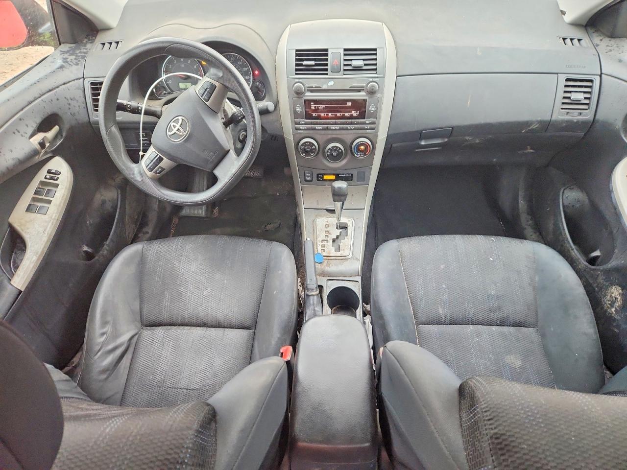 2011 TOYOTA COROLLA S photo 15