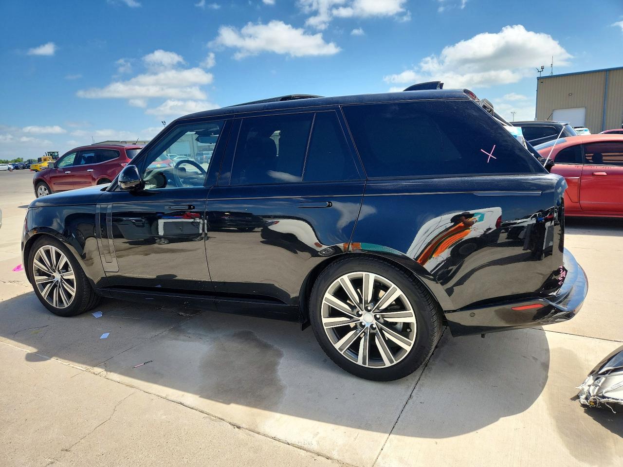2023 LAND ROVER RANGE ROVER SE photo 3