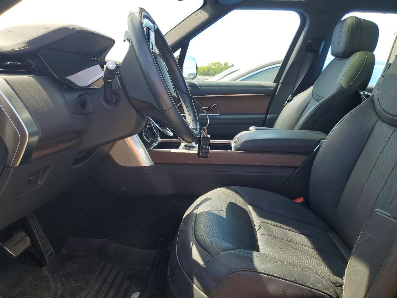 2023 LAND ROVER RANGE ROVER SE photo 13