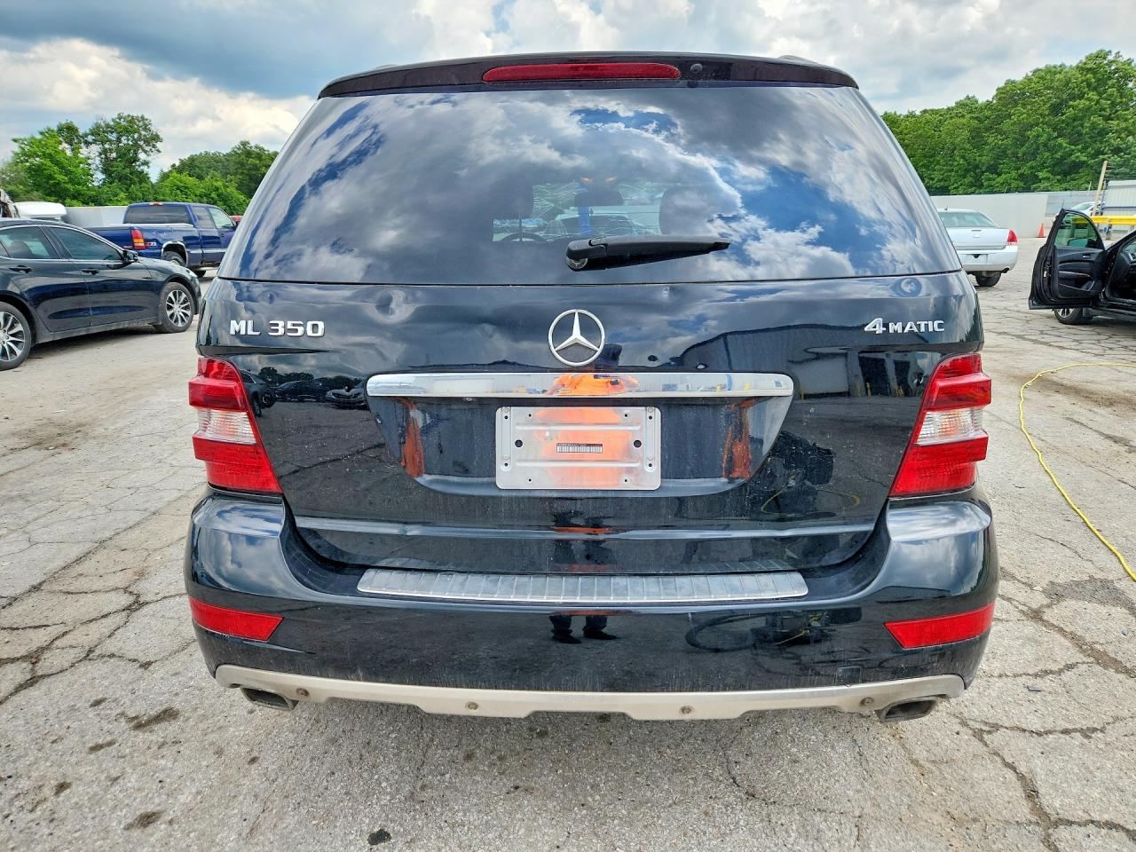 2010 MERCEDES-BENZ ML 350 4MATIC photo 11