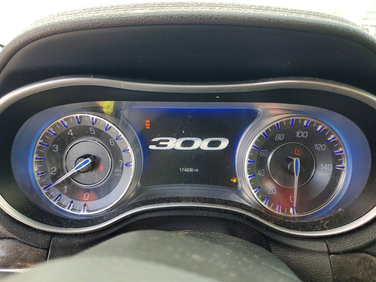 2018 CHRYSLER 300 LIMITED photo 17