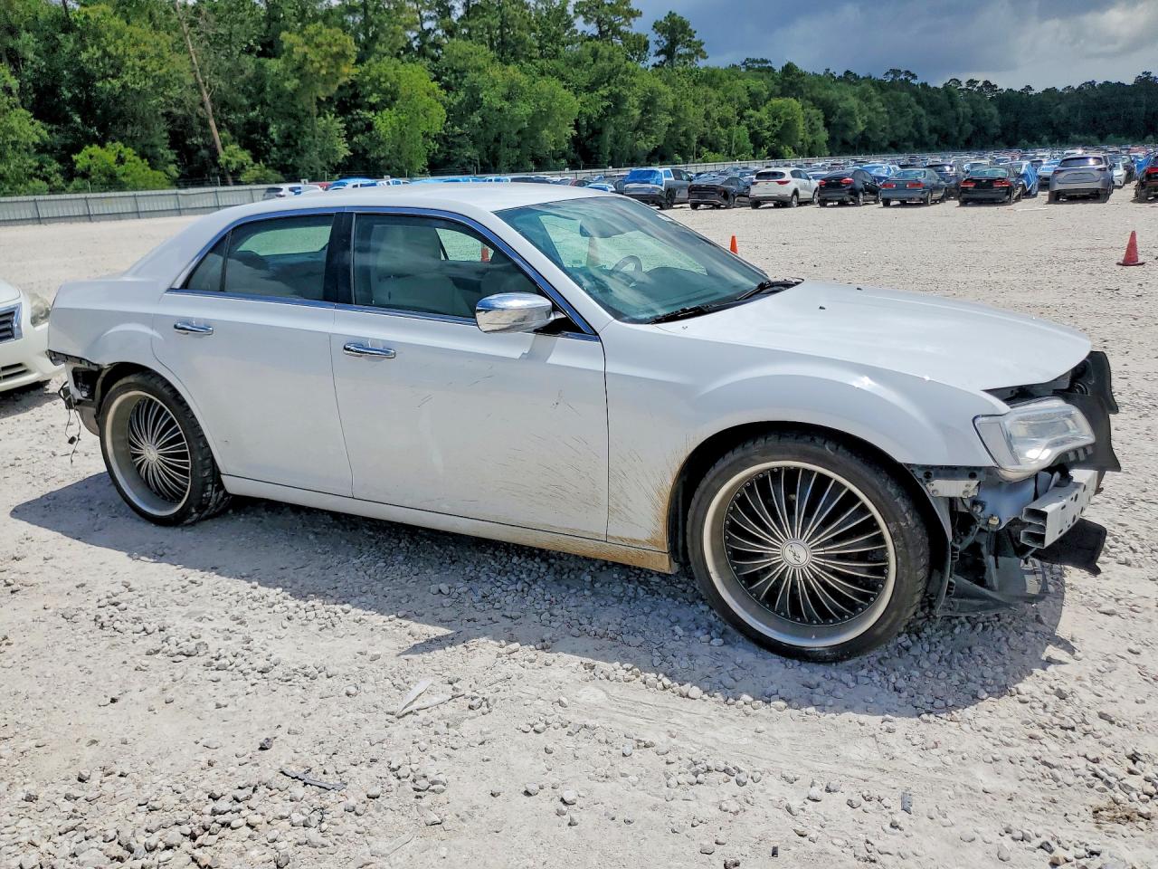 2018 CHRYSLER 300 LIMITED photo 7