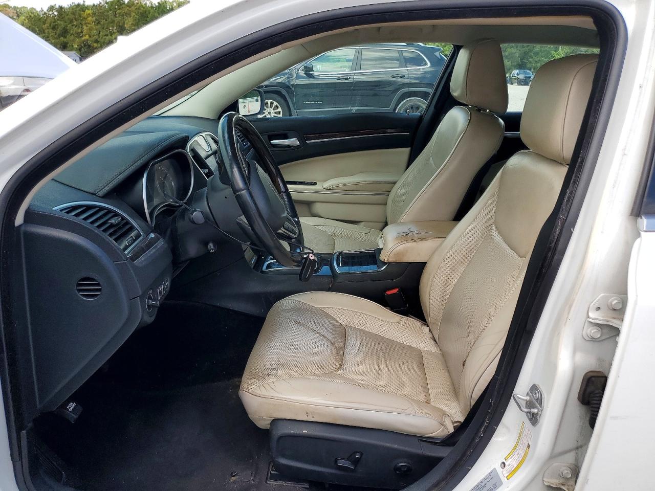 2018 CHRYSLER 300 LIMITED photo 13