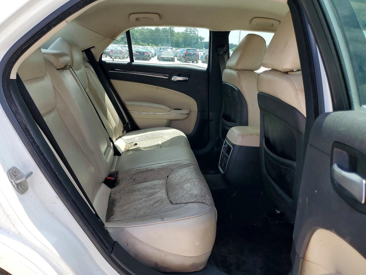 2018 CHRYSLER 300 LIMITED photo 19