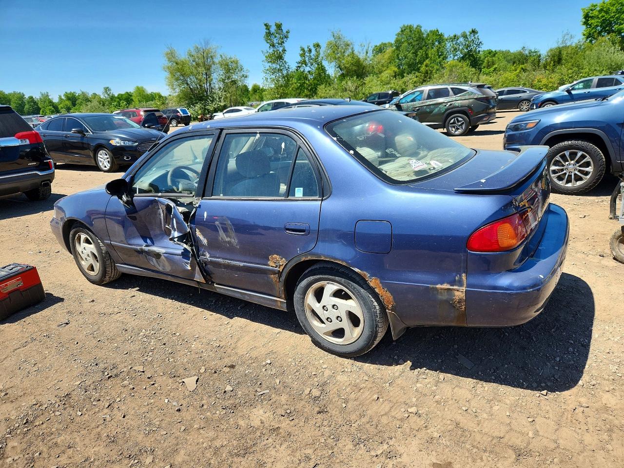 2000 TOYOTA COROLLA photo 3