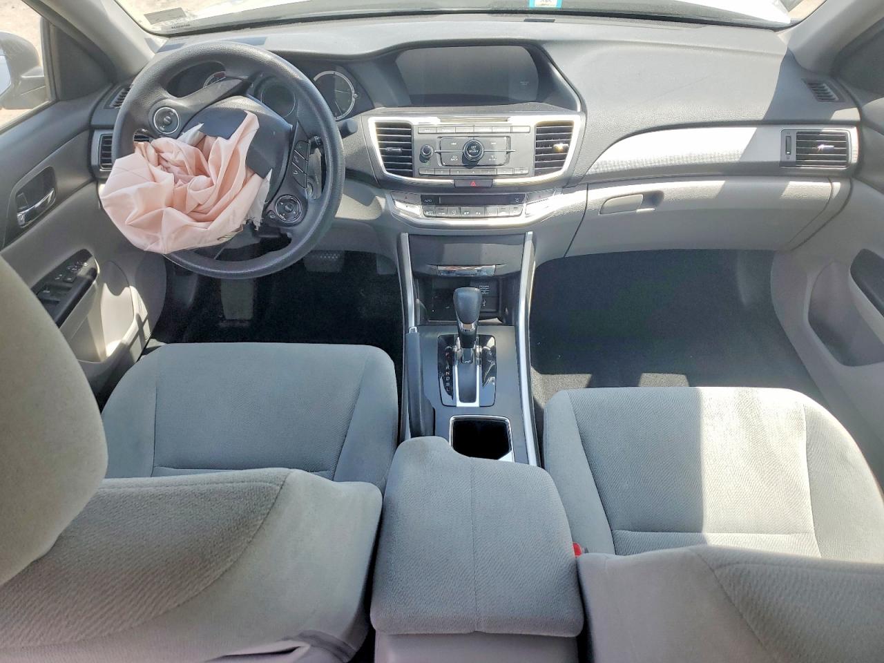 2013 HONDA ACCORD LX photo 22