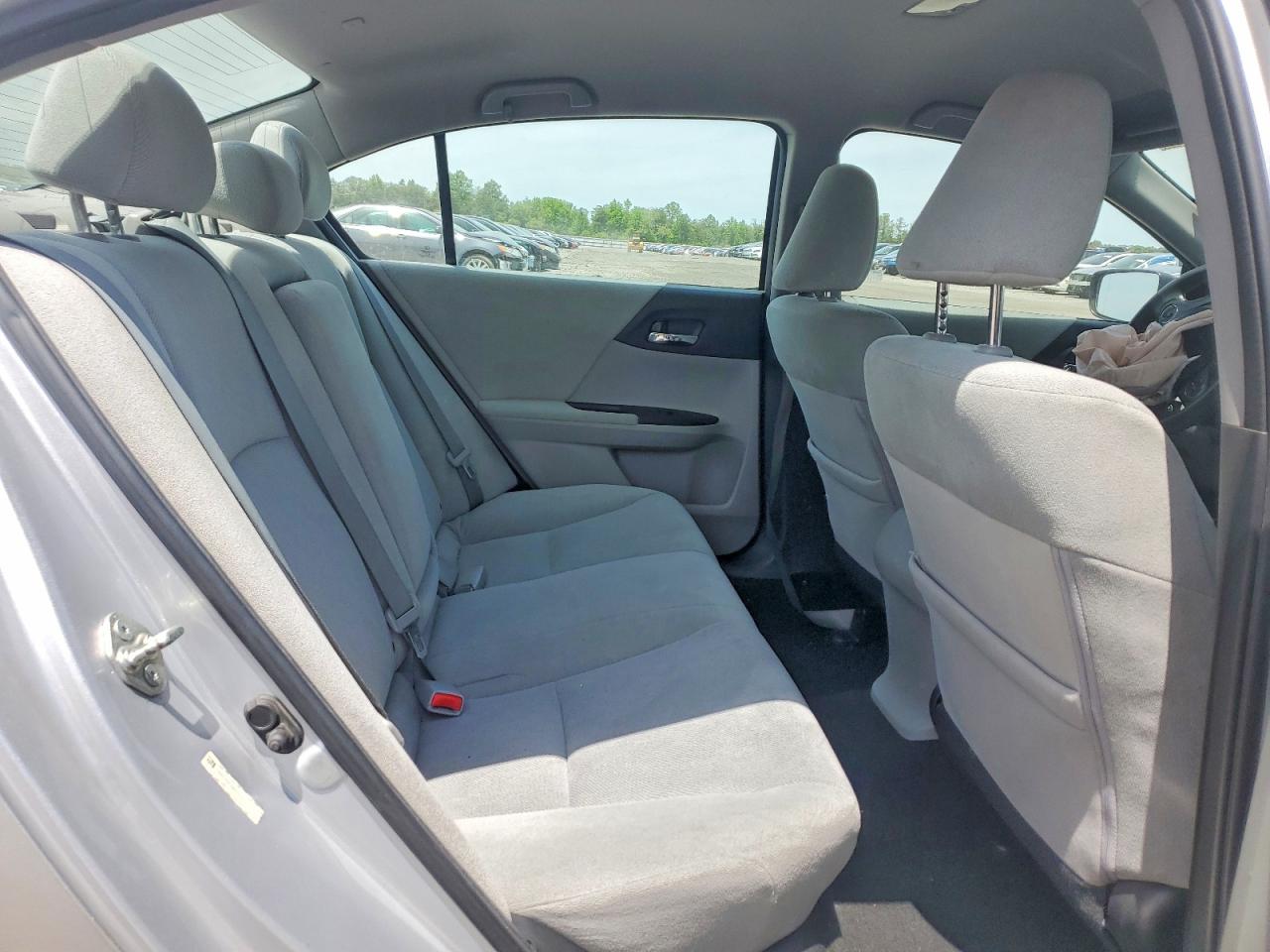 2013 HONDA ACCORD LX photo 28